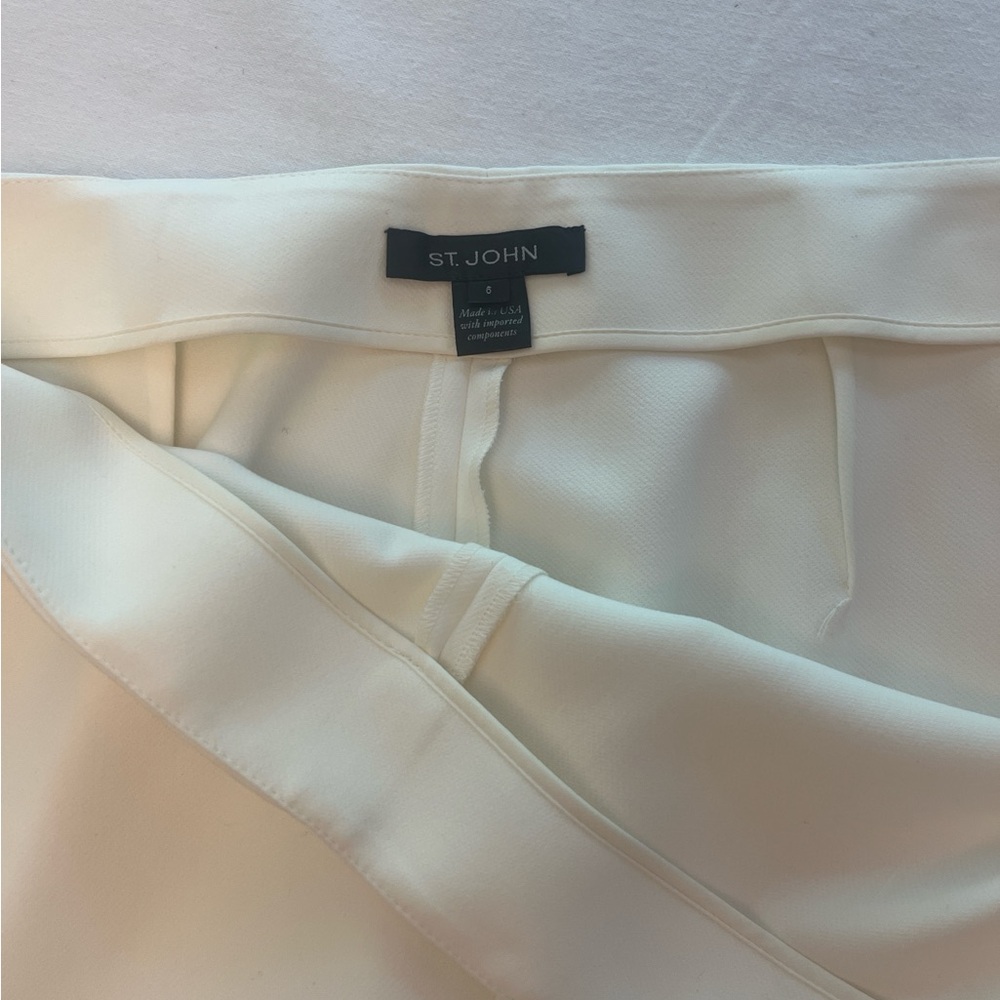Women’s white Saint John business workwear pants size 6